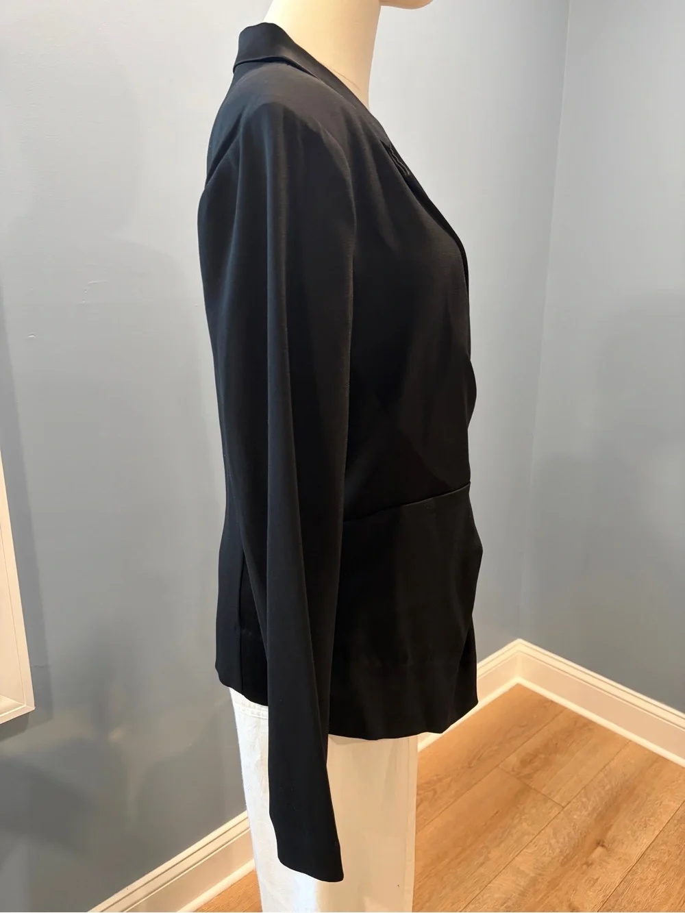 Diane von Furstenberg Black Wrap Blazer Size 8 Tie Waist Career Jacket DVF